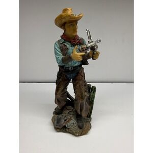 EDC 2004 Cowboy Figurine Western Gunslinger Resin Statue Dual Pistols Decor